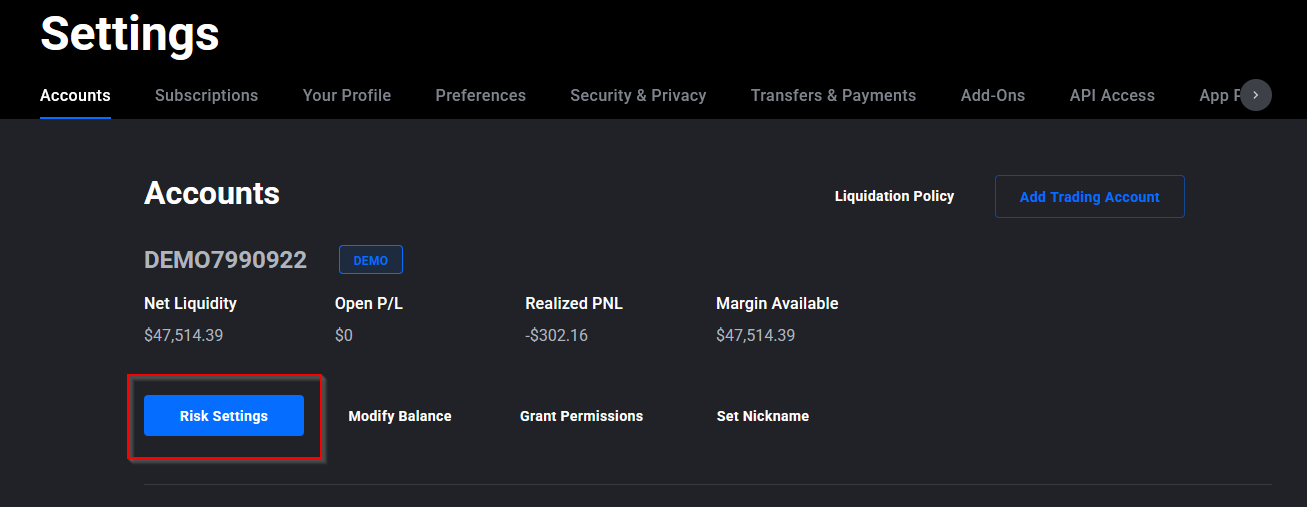 Scheda Accounts di Application Settings di Tradovate con il pulsante Risk Settings